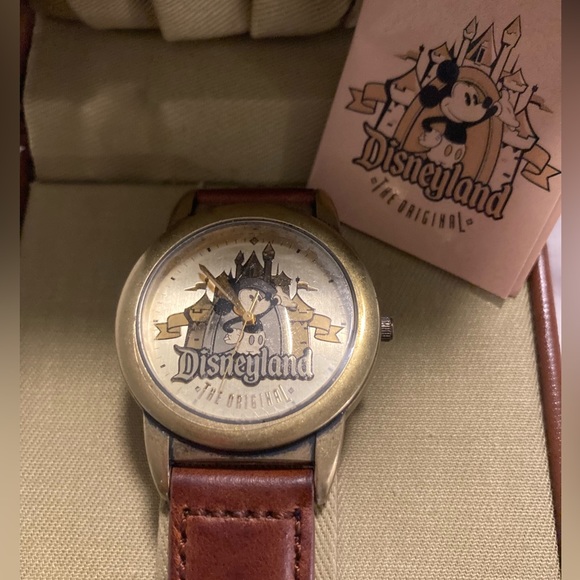 Disney Accessories Vintage Mickey Pocket Watch Disney World Tour